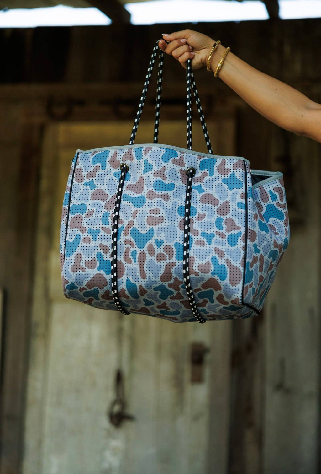 Large Tote in Camo