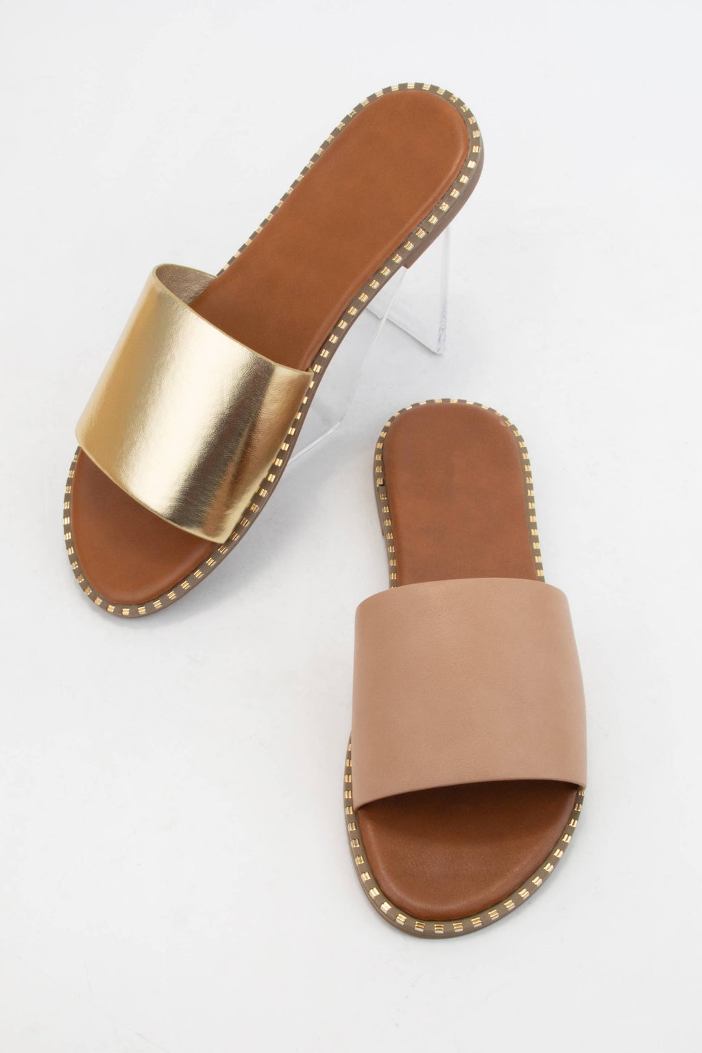 MICAH-1 METAL TIP EMBELLISHED OUTSOLE SLIDE SANDAL: NUDE
