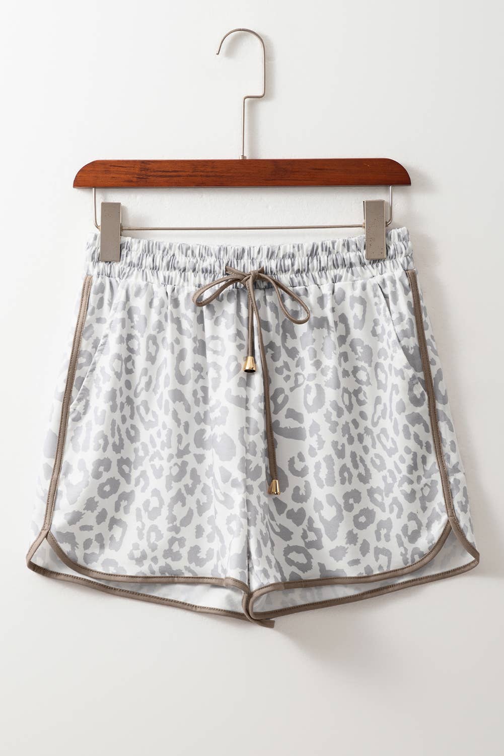 Leopard Elastic Waist Lace up Contrast Trim Casual Shorts: Gray / Missy / L