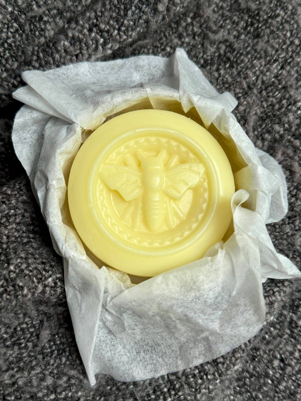 Solid Beeswax Lotion Bar – Eco-Friendly - Includes Tin: Oatmeal and Honey