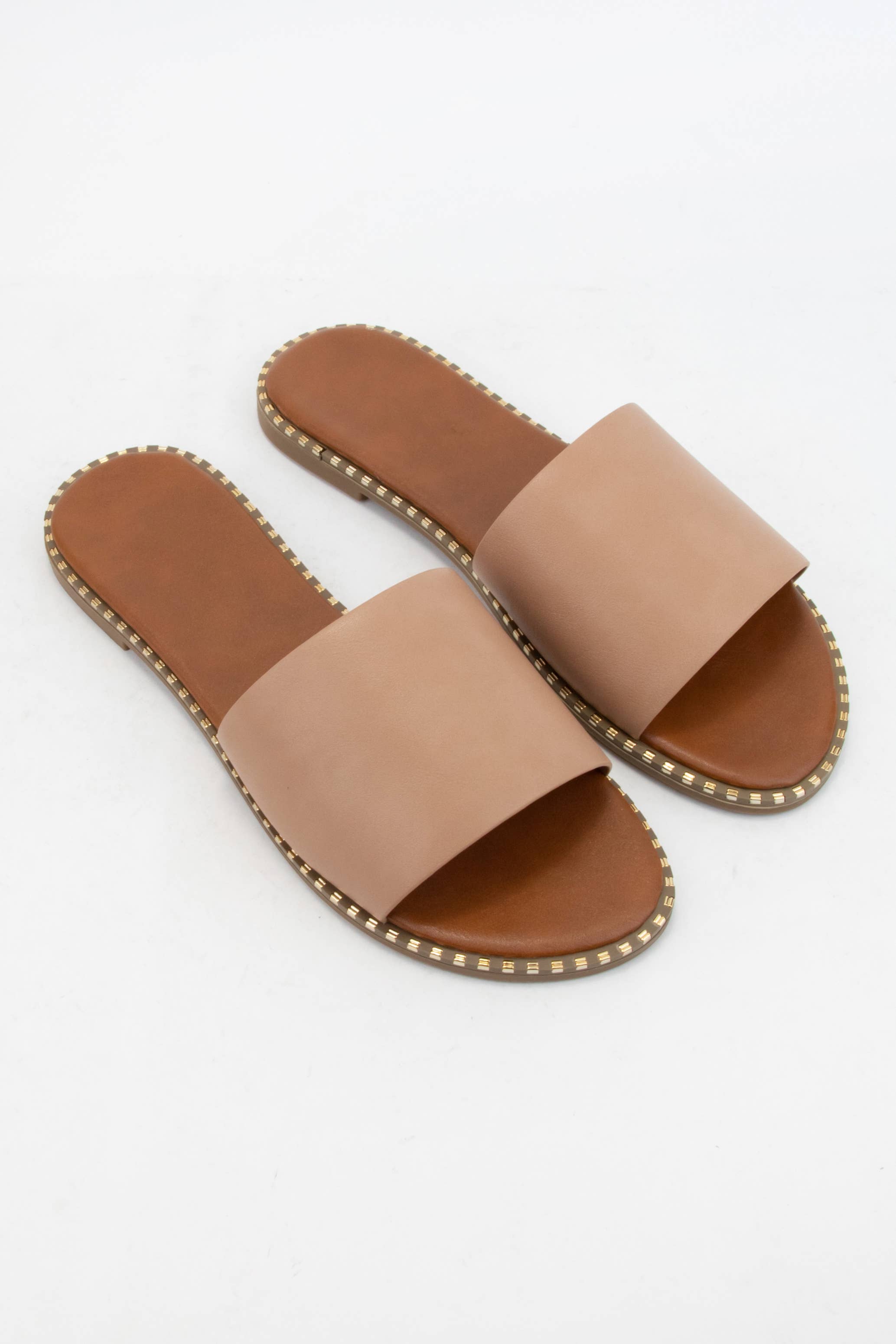 MICAH-1 METAL TIP EMBELLISHED OUTSOLE SLIDE SANDAL: NUDE